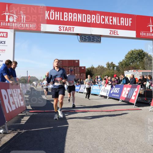 03.10.2025 - Köhlbrandbrückenlauf Lena Gebhardt http://msf.ph/oto/9040893 03.10.2025 12:57:34 Ziel 4032, 4076, 4105, 4518, 6020, 6122, 6767 meine-sportfotos.de