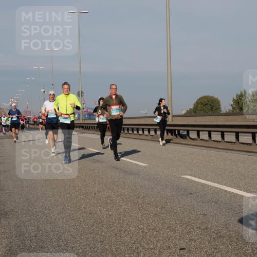 03.10.2025 - Köhlbrandbrückenlauf Fabian Wolf http://msf.ph/oto/9040895 03.10.2025 09:54:48 Position 3  meine-sportfotos.de