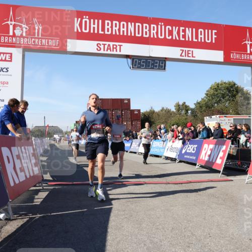 03.10.2025 - Köhlbrandbrückenlauf Lena Gebhardt http://msf.ph/oto/9040900 03.10.2025 12:57:34 Ziel 4032, 4076, 4105, 4518, 6020, 6122, 6767 meine-sportfotos.de