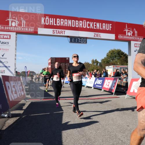 03.10.2025 - Köhlbrandbrückenlauf Lena Gebhardt http://msf.ph/oto/9040910 03.10.2025 13:17:00 Ziel 4168, 4242, 4331, 4359, 4605, 4861, 4978, 4982, 5033, 5053, 5087, 5100, 5166, 5302, 5385, 5386, 5453, 5467, 5840, 6286, 6474, 6623, 6626, 6658 meine-sportfotos.de
