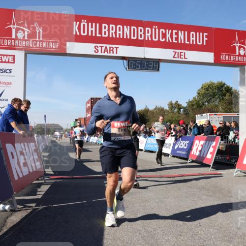 03.10.2025 - Köhlbrandbrückenlauf Lena Gebhardt http://msf.ph/oto/9040932 03.10.2025 12:57:35 Ziel 4032, 4076, 4105, 4518, 6020, 6122, 6767 meine-sportfotos.de