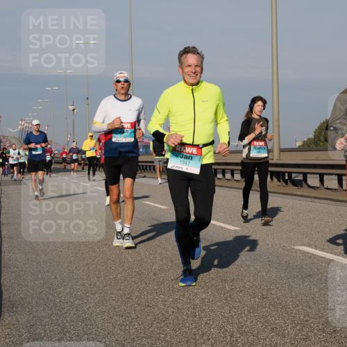 03.10.2025 - Köhlbrandbrückenlauf Fabian Wolf http://msf.ph/oto/9040937 03.10.2025 09:54:50 Position 3 3167, 1347, 2471, 1631 meine-sportfotos.de
