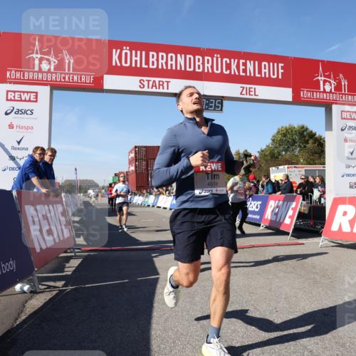 03.10.2025 - Köhlbrandbrückenlauf Lena Gebhardt http://msf.ph/oto/9040938 03.10.2025 12:57:35 Ziel 4032, 4076, 4105, 4518, 6020, 6122, 6767 meine-sportfotos.de