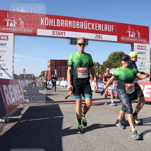 03.10.2025 - Köhlbrandbrückenlauf Lena Gebhardt http://msf.ph/oto/9040970 03.10.2025 13:17:04 Ziel 4168, 4242, 4331, 4359, 4361, 4605, 4861, 4978, 4982, 5033, 5073, 5087, 5090, 5100, 5302, 5453, 5467, 5479, 5667, 5840, 6474, 6623, 6626, 6658 meine-sportfotos.de