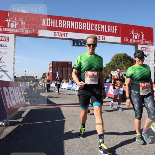 03.10.2025 - Köhlbrandbrückenlauf Lena Gebhardt http://msf.ph/oto/9040977 03.10.2025 13:17:04 Ziel 4168, 4242, 4331, 4359, 4361, 4605, 4861, 4978, 4982, 5033, 5073, 5087, 5090, 5100, 5302, 5453, 5467, 5479, 5667, 5840, 6474, 6623, 6626, 6658 meine-sportfotos.de