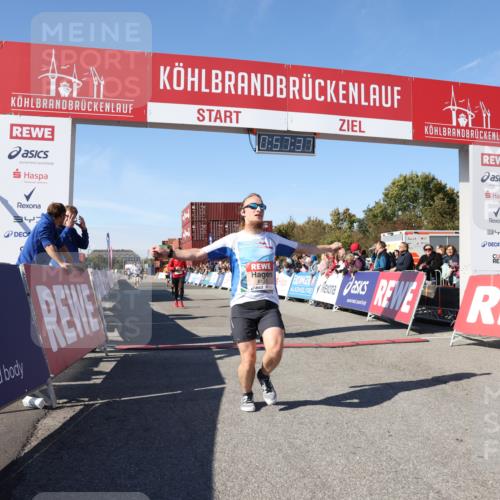 03.10.2025 - Köhlbrandbrückenlauf Lena Gebhardt http://msf.ph/oto/9040980 03.10.2025 12:57:37 Ziel 4032, 4076, 4105, 4518, 6020, 6122, 6767, 6809 meine-sportfotos.de
