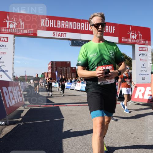 03.10.2025 - Köhlbrandbrückenlauf Lena Gebhardt http://msf.ph/oto/9040989 03.10.2025 13:17:04 Ziel 4168, 4242, 4331, 4359, 4361, 4605, 4861, 4978, 4982, 5033, 5073, 5087, 5090, 5100, 5302, 5453, 5467, 5479, 5667, 5840, 6474, 6623, 6626, 6658 meine-sportfotos.de