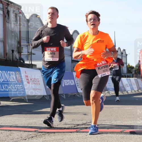 03.10.2025 - Köhlbrandbrückenlauf Luisa Fischer http://msf.ph/oto/9040992 03.10.2025 13:33:27 Ziel 4006, 5179, 5211, 5281, 5413, 5549, 5783, 6094, 6276 meine-sportfotos.de