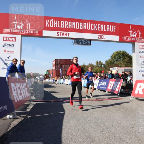 03.10.2025 - Köhlbrandbrückenlauf Lena Gebhardt http://msf.ph/oto/9041043 03.10.2025 12:57:40 Ziel 4032, 4037, 4076, 4105, 4518, 6020, 6122, 6371, 6767, 6809 meine-sportfotos.de