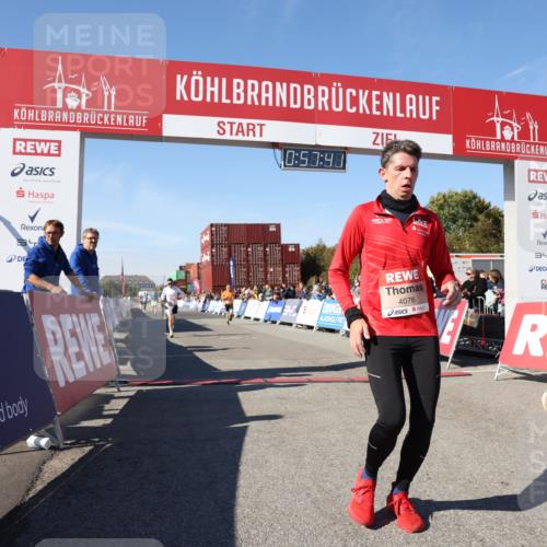 03.10.2025 - Köhlbrandbrückenlauf Lena Gebhardt http://msf.ph/oto/9041071 03.10.2025 12:57:41 Ziel 4032, 4037, 4076, 4105, 4518, 6122, 6371, 6767, 6809 meine-sportfotos.de