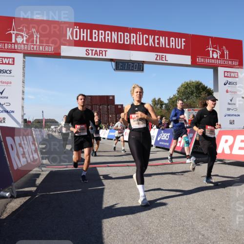 03.10.2025 - Köhlbrandbrückenlauf Lena Gebhardt http://msf.ph/oto/9041072 03.10.2025 13:17:07 Ziel 4242, 4331, 4361, 4861, 4978, 4982, 5033, 5073, 5087, 5090, 5100, 5479, 5667, 5840, 6431, 6474, 6623, 6626 meine-sportfotos.de