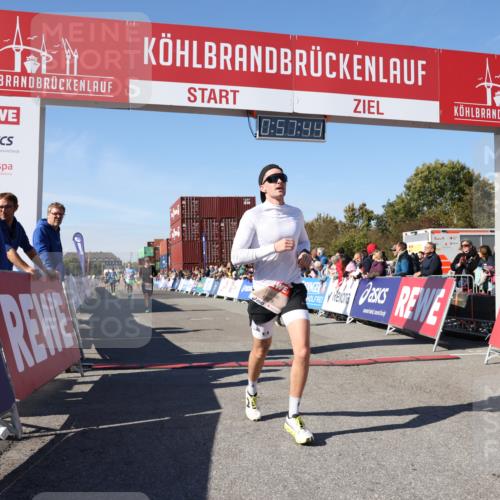 03.10.2025 - Köhlbrandbrückenlauf Lena Gebhardt http://msf.ph/oto/9041094 03.10.2025 12:57:44 Ziel 4032, 4037, 4076, 4105, 5960, 6122, 6371, 6809 meine-sportfotos.de