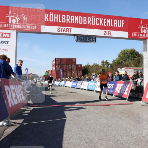 03.10.2025 - Köhlbrandbrückenlauf Lena Gebhardt http://msf.ph/oto/9041118 03.10.2025 12:57:45 Ziel 4032, 4037, 4076, 4105, 5669, 5960, 6122, 6371, 6809 meine-sportfotos.de