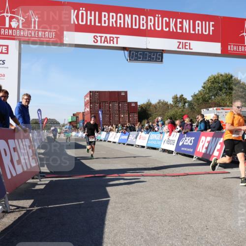 03.10.2025 - Köhlbrandbrückenlauf Lena Gebhardt http://msf.ph/oto/9041139 03.10.2025 12:57:46 Ziel 4032, 4037, 4076, 5669, 5960, 6371, 6809 meine-sportfotos.de