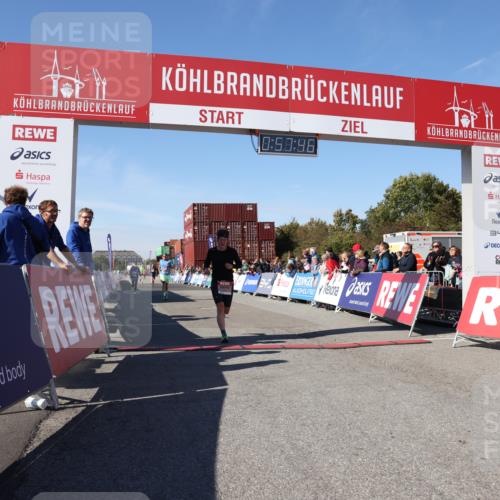 03.10.2025 - Köhlbrandbrückenlauf Lena Gebhardt http://msf.ph/oto/9041153 03.10.2025 12:57:47 Ziel 4032, 4037, 4076, 5669, 5960, 6371, 6809 meine-sportfotos.de