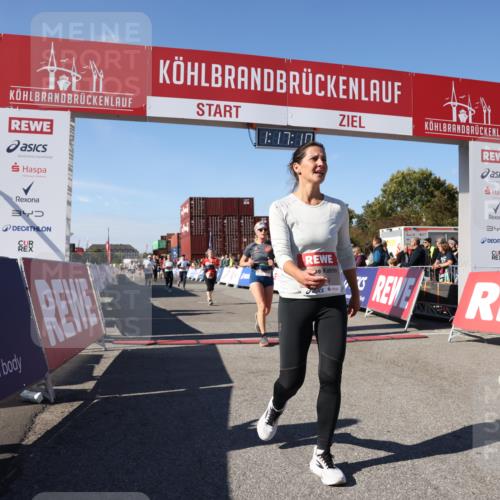 03.10.2025 - Köhlbrandbrückenlauf Lena Gebhardt http://msf.ph/oto/9041170 03.10.2025 13:17:11 Ziel 4242, 4331, 4361, 4404, 4861, 4978, 4982, 5033, 5073, 5087, 5090, 5429, 5479, 5544, 5667, 5943, 6431, 6626 meine-sportfotos.de
