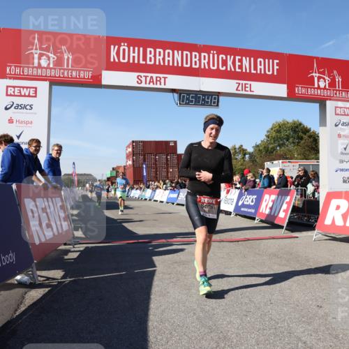 03.10.2025 - Köhlbrandbrückenlauf Lena Gebhardt http://msf.ph/oto/9041189 03.10.2025 12:57:48 Ziel 4032, 4037, 4076, 4654, 5669, 5960, 6371, 6809 meine-sportfotos.de