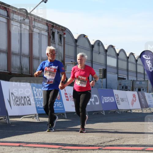 03.10.2025 - Köhlbrandbrückenlauf Luisa Fischer http://msf.ph/oto/9041227 03.10.2025 13:33:45 Ziel 4744, 5074, 5077, 5367, 5546, 5579, 6734 meine-sportfotos.de