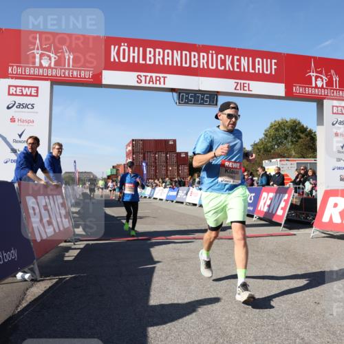 03.10.2025 - Köhlbrandbrückenlauf Lena Gebhardt http://msf.ph/oto/9041237 03.10.2025 12:57:51 Ziel 4037, 4046, 4102, 4654, 5669, 5960, 5961, 6371, 6809 meine-sportfotos.de