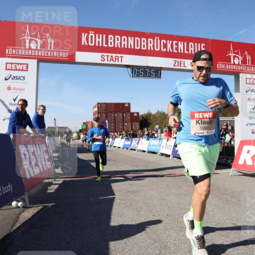 03.10.2025 - Köhlbrandbrückenlauf Lena Gebhardt http://msf.ph/oto/9041248 03.10.2025 12:57:52 Ziel 4037, 4046, 4102, 4654, 5669, 5960, 5961, 6371, 6518, 6519, 6520, 6809 meine-sportfotos.de