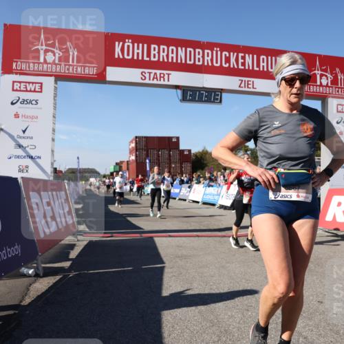 03.10.2025 - Köhlbrandbrückenlauf Lena Gebhardt http://msf.ph/oto/9041252 03.10.2025 13:17:14 Ziel 4242, 4361, 4404, 4982, 4988, 5033, 5073, 5087, 5090, 5429, 5479, 5544, 5638, 5642, 5667, 5890, 5943, 6431 meine-sportfotos.de