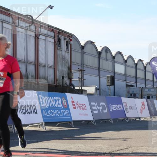03.10.2025 - Köhlbrandbrückenlauf Luisa Fischer http://msf.ph/oto/9041261 03.10.2025 13:33:47 Ziel 4744, 5074, 5077, 5367, 5546, 5579, 6734 meine-sportfotos.de