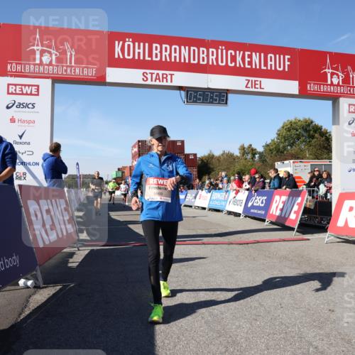 03.10.2025 - Köhlbrandbrückenlauf Lena Gebhardt http://msf.ph/oto/9041284 03.10.2025 12:57:53 Ziel 4037, 4046, 4102, 4654, 5669, 5960, 5961, 6371, 6518, 6519, 6520 meine-sportfotos.de