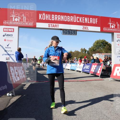03.10.2025 - Köhlbrandbrückenlauf Lena Gebhardt http://msf.ph/oto/9041301 03.10.2025 12:57:54 Ziel 4037, 4046, 4102, 4654, 5669, 5960, 5961, 6371, 6518, 6519, 6520 meine-sportfotos.de