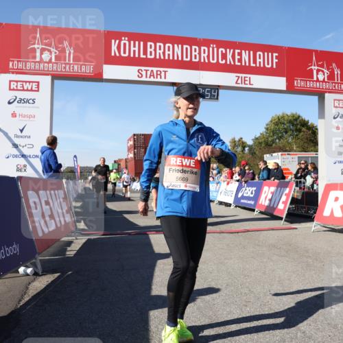 03.10.2025 - Köhlbrandbrückenlauf Lena Gebhardt http://msf.ph/oto/9041315 03.10.2025 12:57:54 Ziel 4037, 4046, 4102, 4654, 5669, 5960, 5961, 6371, 6518, 6519, 6520 meine-sportfotos.de