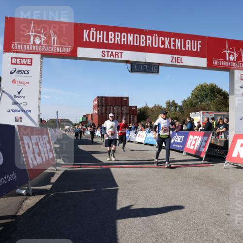 03.10.2025 - Köhlbrandbrückenlauf Lena Gebhardt http://msf.ph/oto/9041322 03.10.2025 13:17:16 Ziel 4242, 4361, 4404, 4988, 5073, 5090, 5429, 5479, 5544, 5638, 5642, 5667, 5890, 5943, 6389, 6431 meine-sportfotos.de