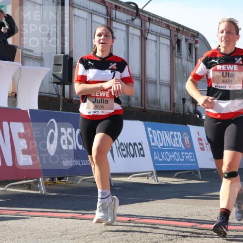03.10.2025 - Köhlbrandbrückenlauf Luisa Fischer http://msf.ph/oto/9041326 03.10.2025 13:33:56 Ziel 4919, 4970, 5036, 5074, 5077, 5300, 6246, 6420, 6421 meine-sportfotos.de