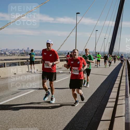 03.10.2025 - Köhlbrandbrückenlauf Michael Burmester http://msf.ph/oto/9041420 03.10.2025 12:22:43 Position 1 6081 meine-sportfotos.de