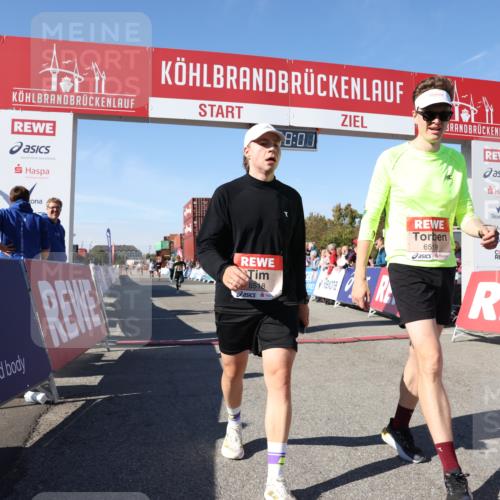 03.10.2025 - Köhlbrandbrückenlauf Lena Gebhardt http://msf.ph/oto/9041458 03.10.2025 12:58:01 Ziel 4046, 4102, 4654, 5669, 5961, 6518, 6519, 6520, 6715 meine-sportfotos.de