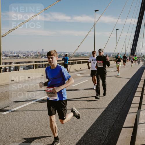 03.10.2025 - Köhlbrandbrückenlauf Michael Burmester http://msf.ph/oto/9041539 03.10.2025 12:22:52 Position 1 4140 meine-sportfotos.de