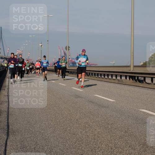 03.10.2025 - Köhlbrandbrückenlauf Fabian Wolf http://msf.ph/oto/9041582 03.10.2025 09:55:21 Position 3  meine-sportfotos.de