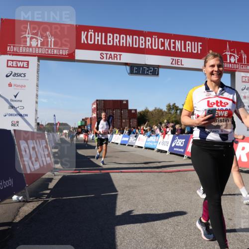 03.10.2025 - Köhlbrandbrückenlauf Lena Gebhardt http://msf.ph/oto/9041617 03.10.2025 13:17:27 Ziel 4012, 4686, 4746, 4818, 4988, 5007, 5008, 5031, 5638, 5642, 5890, 5943, 6069, 6389, 6710 meine-sportfotos.de