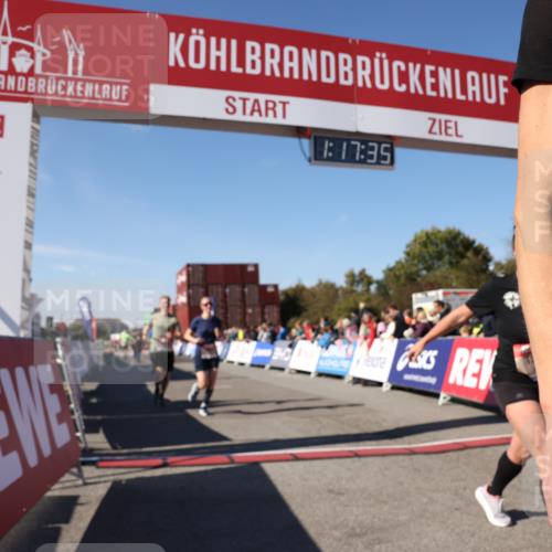 03.10.2025 - Köhlbrandbrückenlauf Lena Gebhardt http://msf.ph/oto/9041710 03.10.2025 13:17:35 Ziel 4012, 4686, 4746, 4818, 5007, 5008, 5906, 5909, 6069, 6388, 6710 meine-sportfotos.de