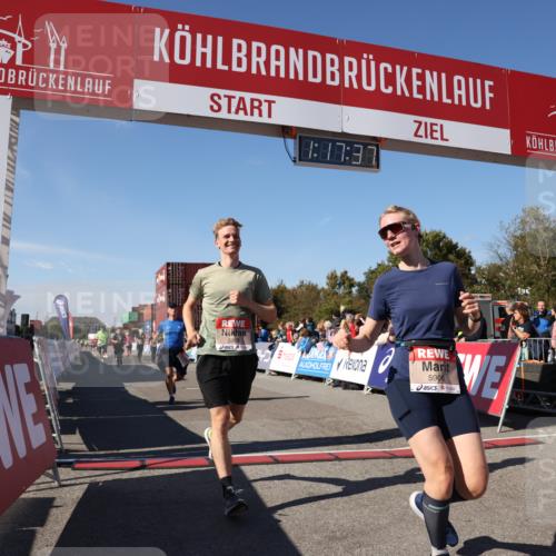 03.10.2025 - Köhlbrandbrückenlauf Lena Gebhardt http://msf.ph/oto/9041743 03.10.2025 13:17:37 Ziel 4012, 4645, 4686, 4746, 4818, 5339, 5906, 5909, 6069, 6388, 6710 meine-sportfotos.de