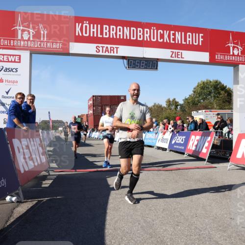 03.10.2025 - Köhlbrandbrückenlauf Lena Gebhardt http://msf.ph/oto/9041767 03.10.2025 12:58:18 Ziel 4083, 4099, 4234, 4248, 4394, 6152, 6717, 6718, 6732 meine-sportfotos.de