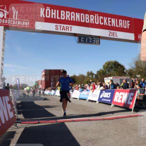 03.10.2025 - Köhlbrandbrückenlauf Lena Gebhardt http://msf.ph/oto/9041791 03.10.2025 13:17:38 Ziel 4012, 4410, 4645, 4746, 4818, 5339, 5906, 5909, 6069, 6331, 6388, 6710 meine-sportfotos.de