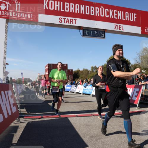 03.10.2025 - Köhlbrandbrückenlauf Lena Gebhardt http://msf.ph/oto/9041902 03.10.2025 13:17:46 Ziel 4410, 4645, 4679, 4829, 5168, 5339, 5685, 5731, 5732, 5917, 6331, 6388, 6485, 6704 meine-sportfotos.de