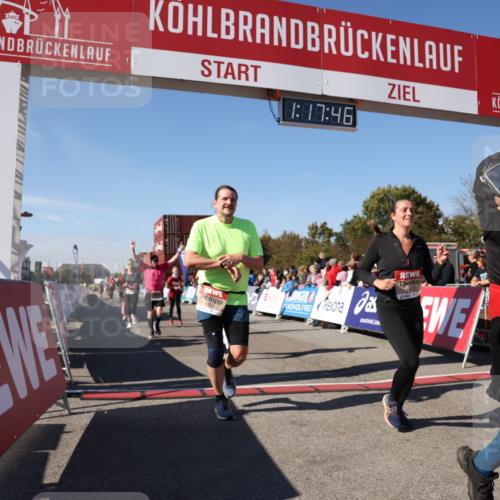 03.10.2025 - Köhlbrandbrückenlauf Lena Gebhardt http://msf.ph/oto/9041908 03.10.2025 13:17:46 Ziel 4410, 4645, 4679, 4829, 5168, 5339, 5685, 5731, 5732, 5917, 6331, 6388, 6485, 6704 meine-sportfotos.de