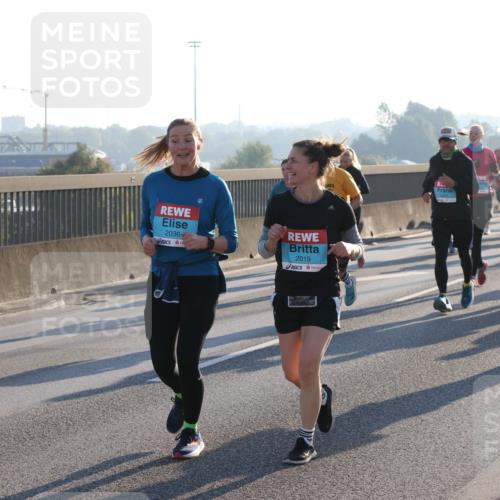 03.10.2025 - Köhlbrandbrückenlauf Lena Gebhardt http://msf.ph/oto/9041948 03.10.2025 09:25:51 Position 1 2036, 2019, 2153 meine-sportfotos.de