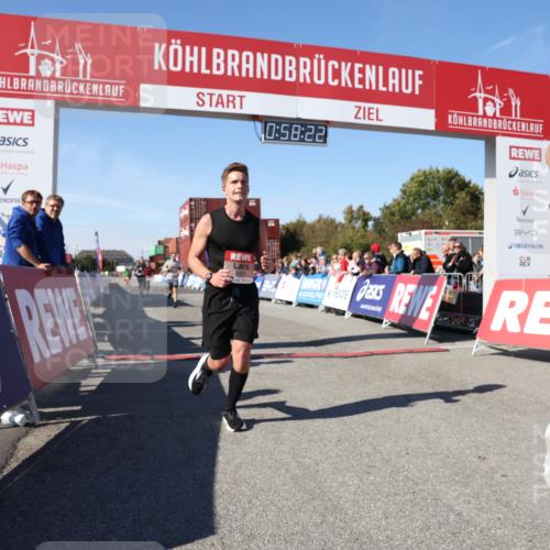 03.10.2025 - Köhlbrandbrückenlauf Lena Gebhardt http://msf.ph/oto/9041951 03.10.2025 12:58:23 Ziel 4083, 4099, 4394, 5775, 6152, 6617, 6717, 6732, 6741 meine-sportfotos.de