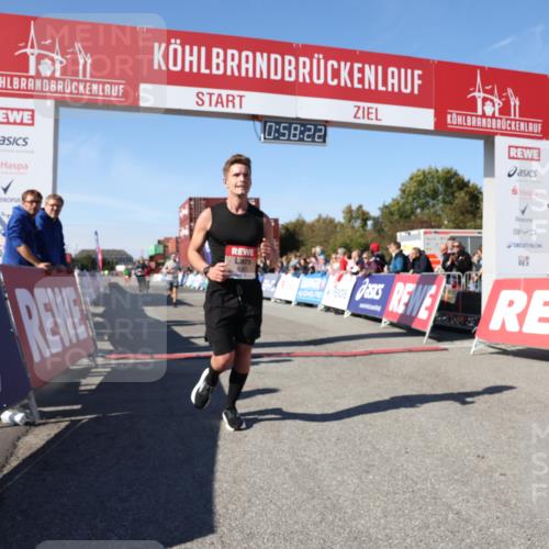 03.10.2025 - Köhlbrandbrückenlauf Lena Gebhardt http://msf.ph/oto/9041955 03.10.2025 12:58:23 Ziel 4083, 4099, 4394, 5775, 6152, 6617, 6717, 6732, 6741 meine-sportfotos.de