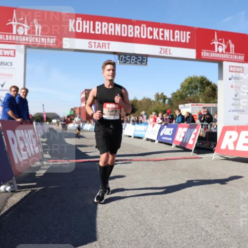 03.10.2025 - Köhlbrandbrückenlauf Lena Gebhardt http://msf.ph/oto/9041966 03.10.2025 12:58:23 Ziel 4083, 4099, 4394, 5775, 6152, 6617, 6717, 6732, 6741 meine-sportfotos.de