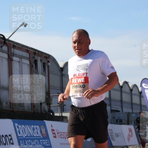 03.10.2025 - Köhlbrandbrückenlauf Luisa Fischer http://msf.ph/oto/9041999 03.10.2025 13:35:42 Ziel 5356, 5517, 5539, 5680, 6079, 6396, 6508 meine-sportfotos.de