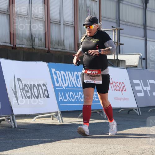 03.10.2025 - Köhlbrandbrückenlauf Luisa Fischer http://msf.ph/oto/9042037 03.10.2025 13:35:50 Ziel 5680, 6079, 6292, 6396, 6508 meine-sportfotos.de