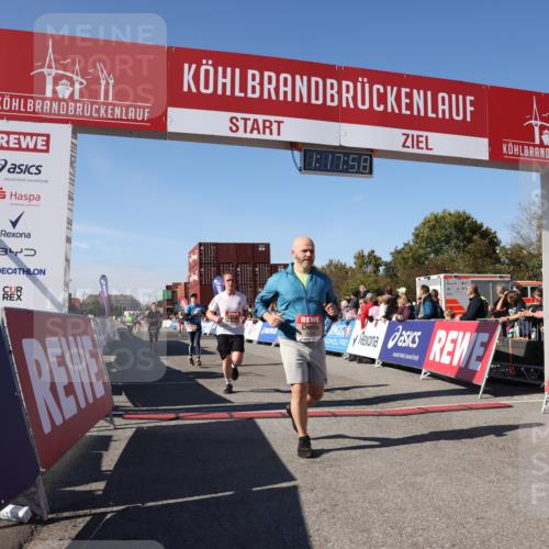 03.10.2025 - Köhlbrandbrückenlauf Lena Gebhardt http://msf.ph/oto/9042055 03.10.2025 13:17:58 Ziel 4333, 4366, 4682, 4829, 4950, 5129, 5168, 5685, 5917, 6153, 6435, 6485, 6633, 6634 meine-sportfotos.de