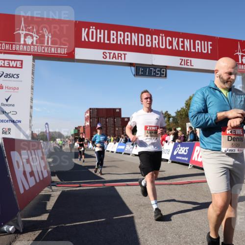 03.10.2025 - Köhlbrandbrückenlauf Lena Gebhardt http://msf.ph/oto/9042079 03.10.2025 13:17:59 Ziel 4333, 4366, 4682, 4829, 4950, 5129, 6153, 6435, 6633, 6634 meine-sportfotos.de